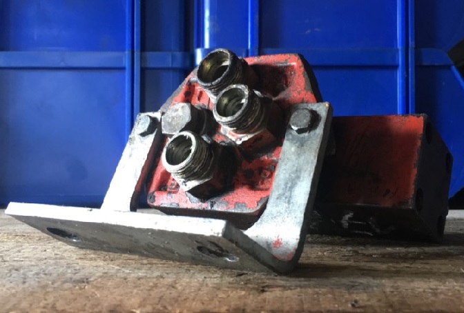 Zawory hydrauliczne 4/3 i 4/2 Parker , Hydrotechnik Frutigen , Bosch