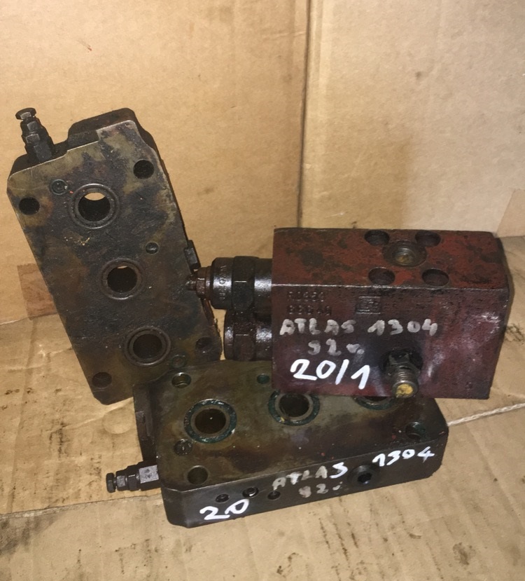 Atlas 1304 R0353 666 40 – części układu hydrauliki
