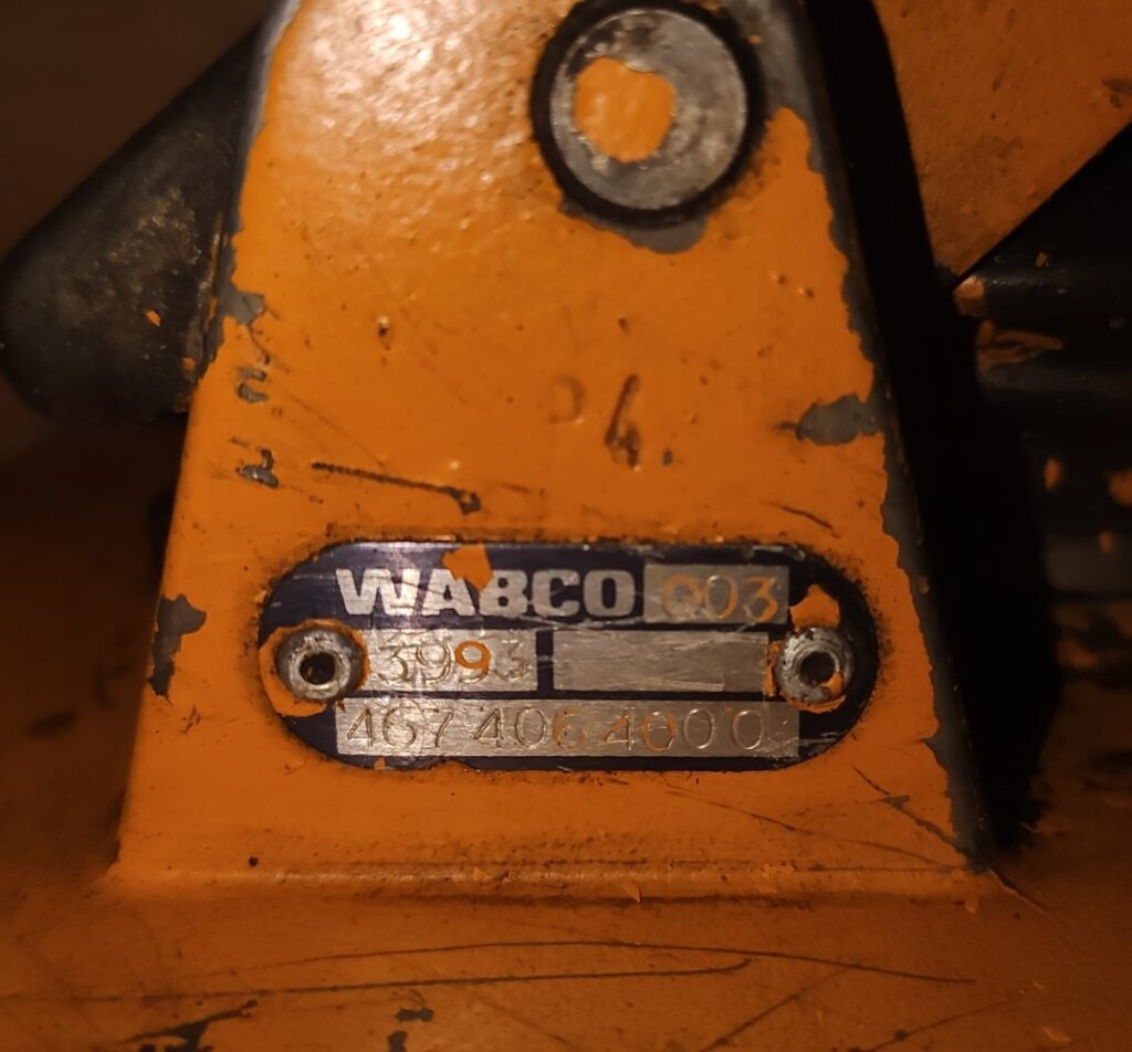 Pedał hamulca Wabco, zawór hamulca – 467 406 400 0 / 467 406 011 6