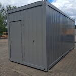 Kontener sanitarny toaletowy 20′ socjalny – toalety, pisuary, umywalki