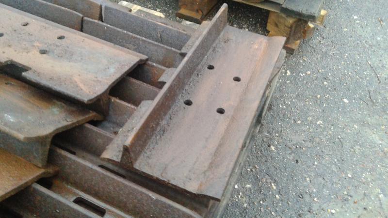 Płyta gąsienicy do spycharki – 405 mm x 180 mm