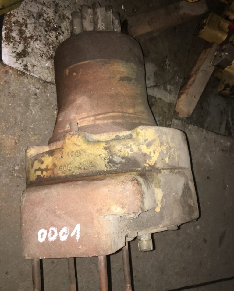 Przekładnia obrotu Liebherr PSG 400/101 r.p 1981