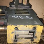 Rozdzielacz z koparki EDER M 805 – zawory sterowania