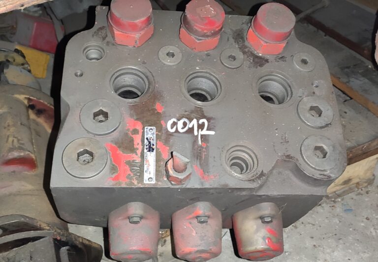 Rozdzielacz O&K 743 722 743722 1967 O&K RH4 RH5