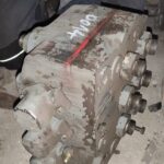 Rozdzielacz O&K 130 523 lub 150 523 O&K RH4 RH5