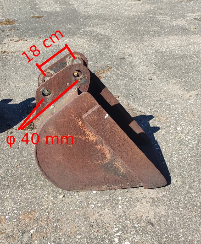 Łyżka 42 cm, sworzeń fi 40 mm, ramie 14 cm