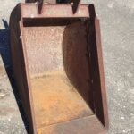 Łyżka 42 cm, sworzeń fi 40 mm, ramie 14 cm