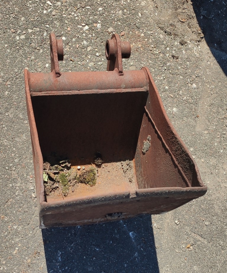 Łyżka 38 cm, sworzeń fi 40 mm, ramie 14 cm