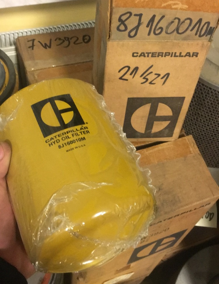 Filtr oleju hydraulicznego CAT 8J160010M