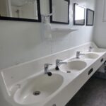 Kontener sanitarny uniwersalny 20′ 6.06 m x 2.45 m
